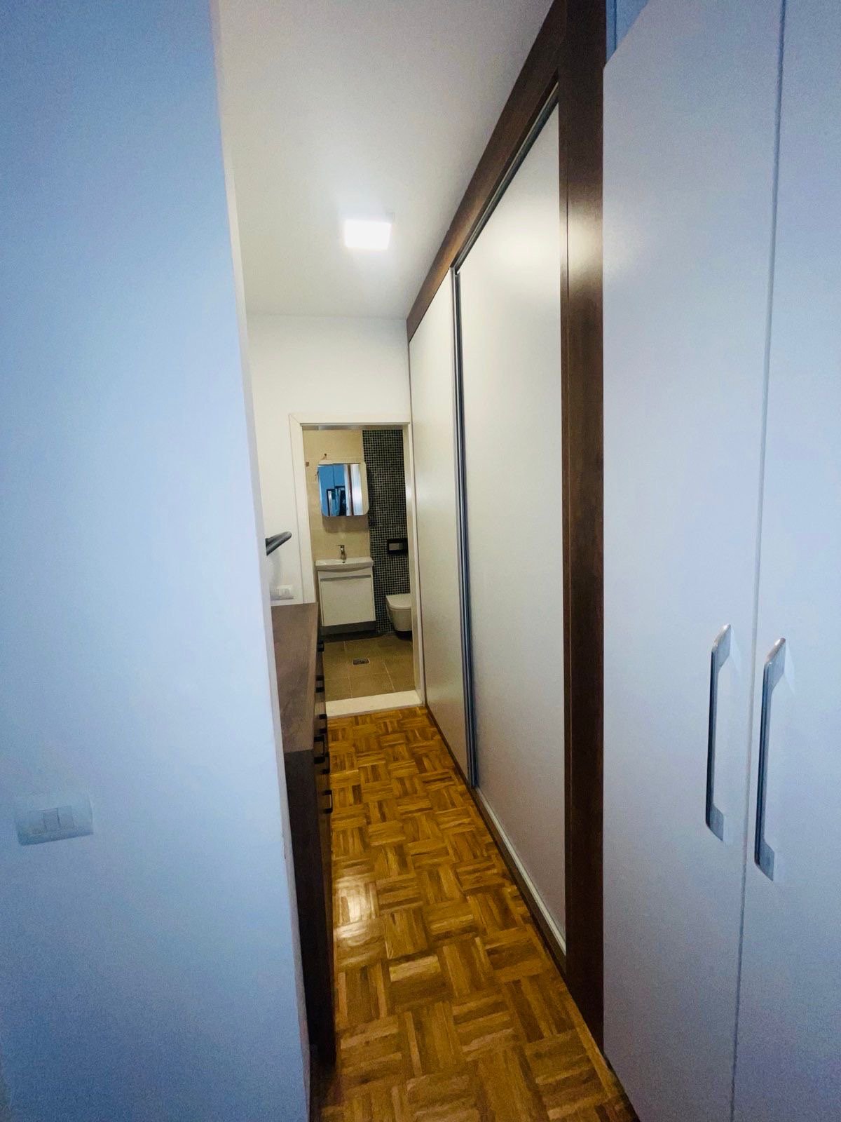 6d9fe6a3-7a7f-461e-9a36-982589e53ddb