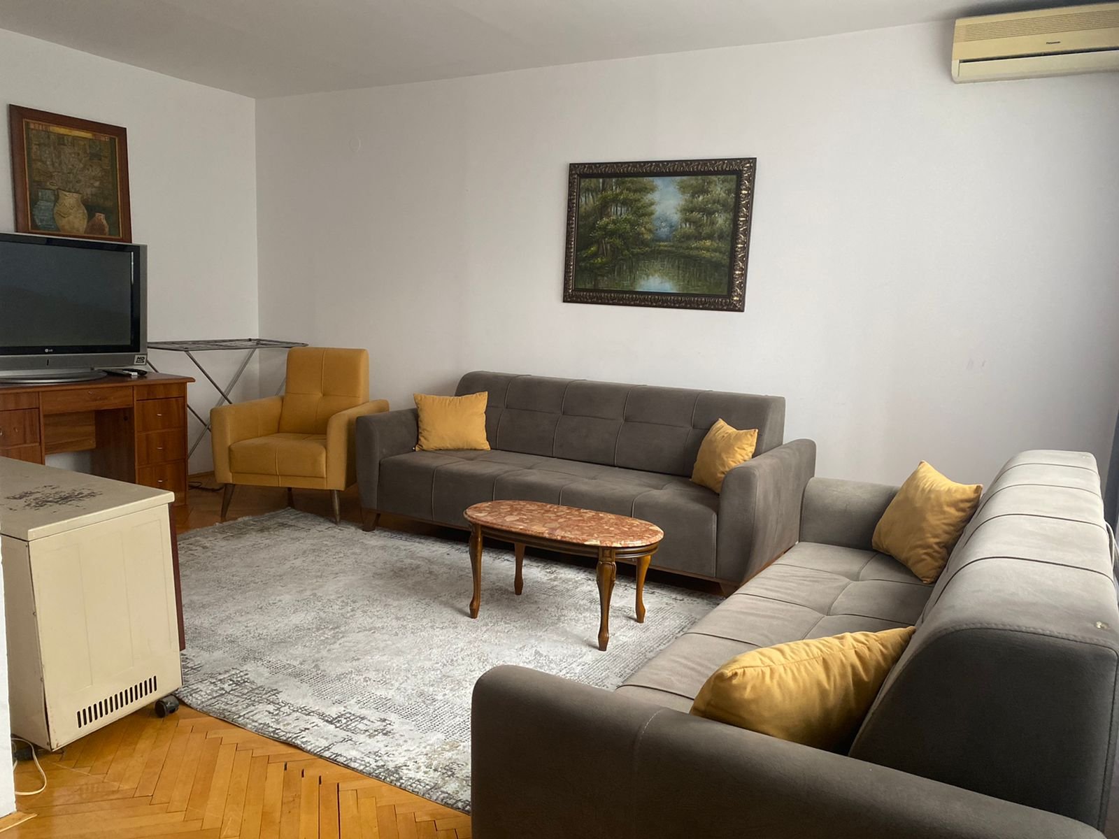 1d0b36a5-8f9a-4002-87b5-2e2e25e1b501